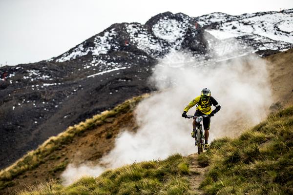JC EWS 3