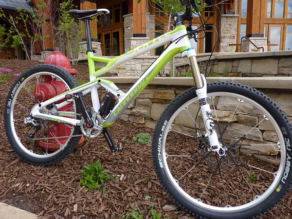 Cannondale 2011 – Over Mountain?