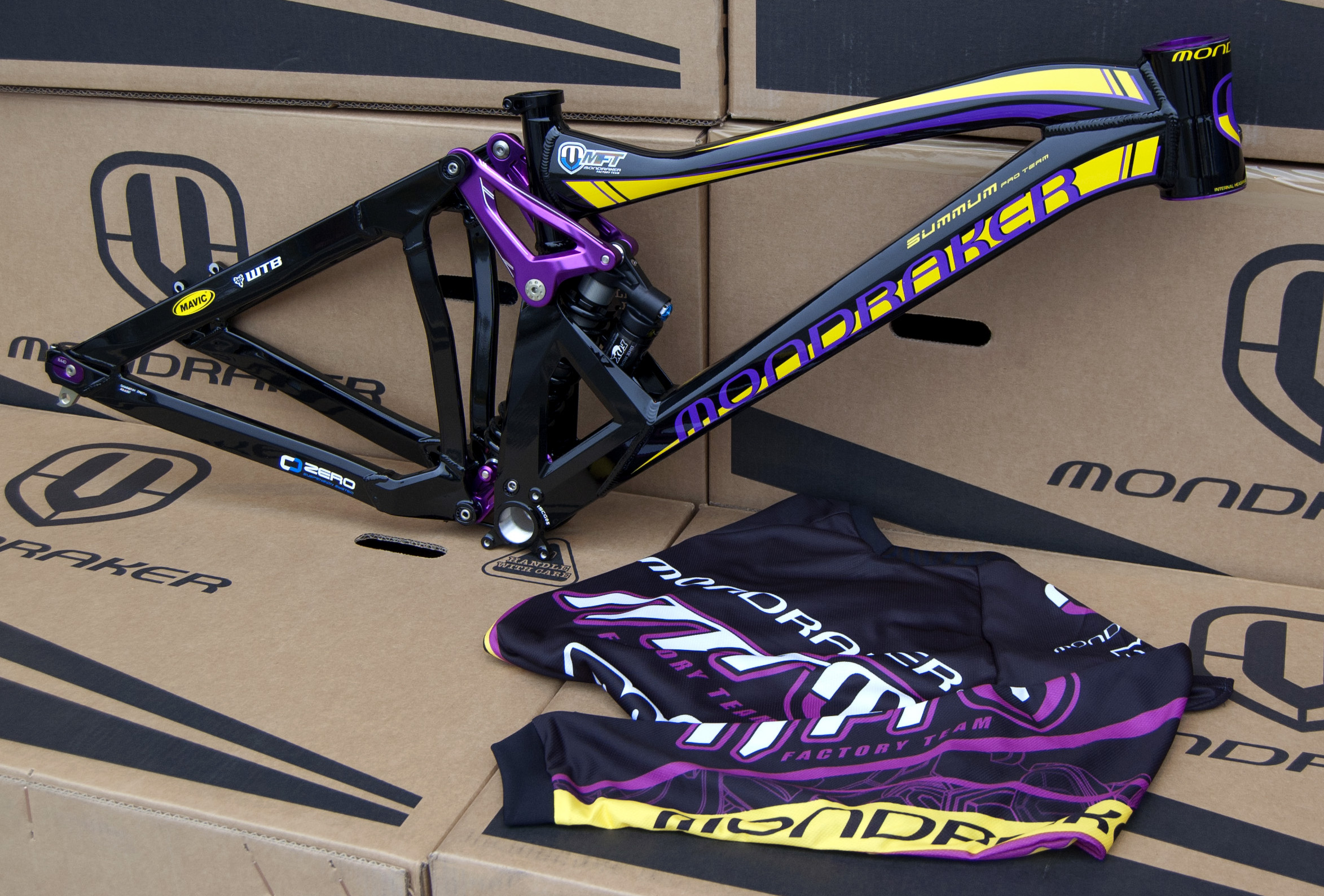 New Team Mondrakers Arrive In The UK.