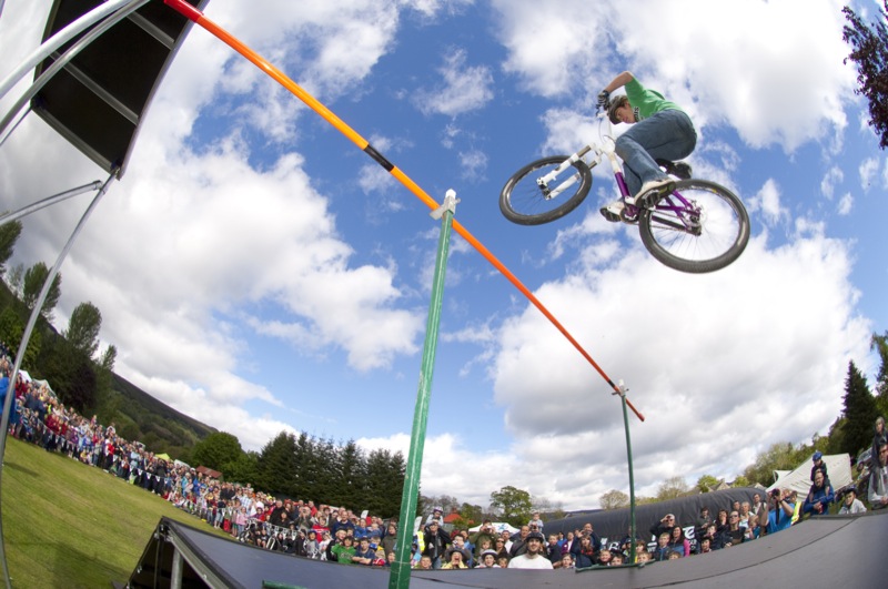 Female stunt rider needed to join The Clan