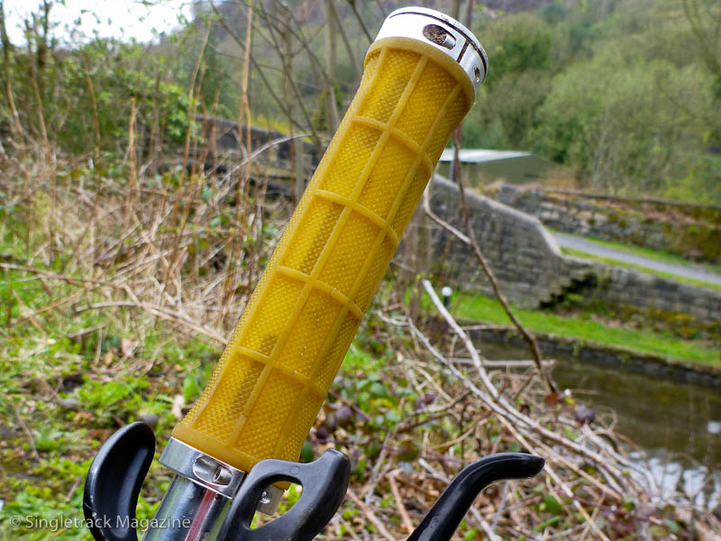 Charge Bikes Sponge Grips (1)