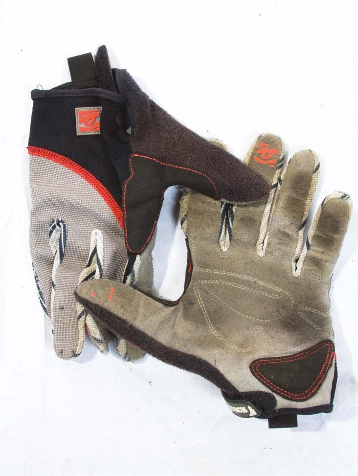 RaceFace Canuck gloves
