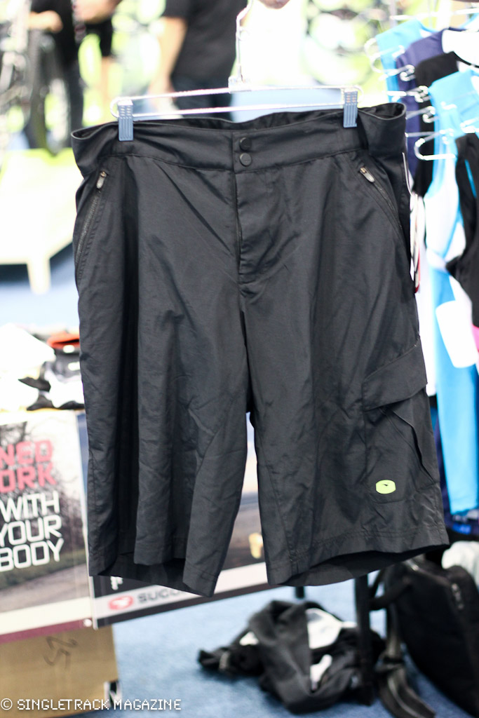 Charge Bikes Surface Clothing Sugoi (2)
