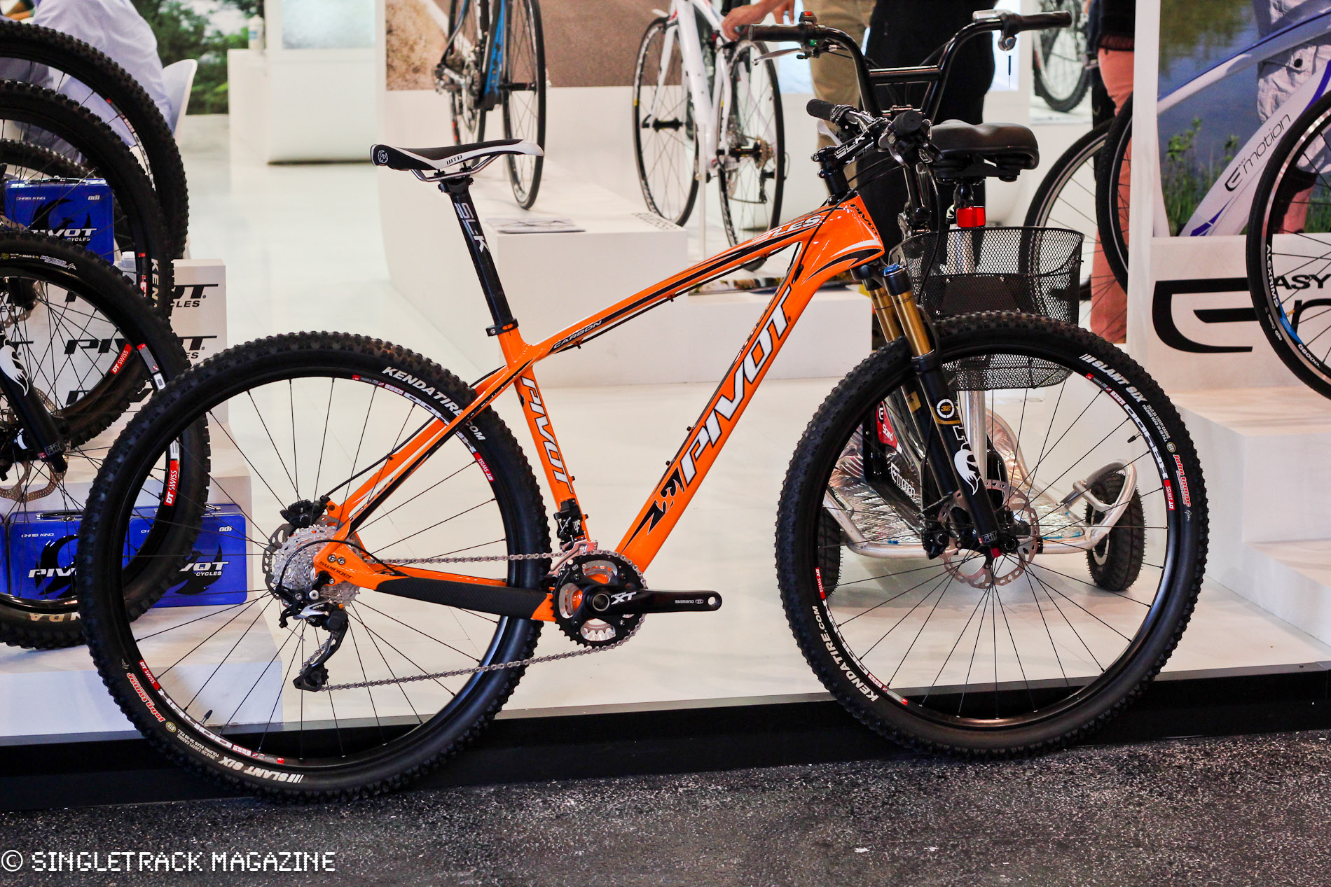 Eurobike 2012: Pivot Cycles – Les is more?