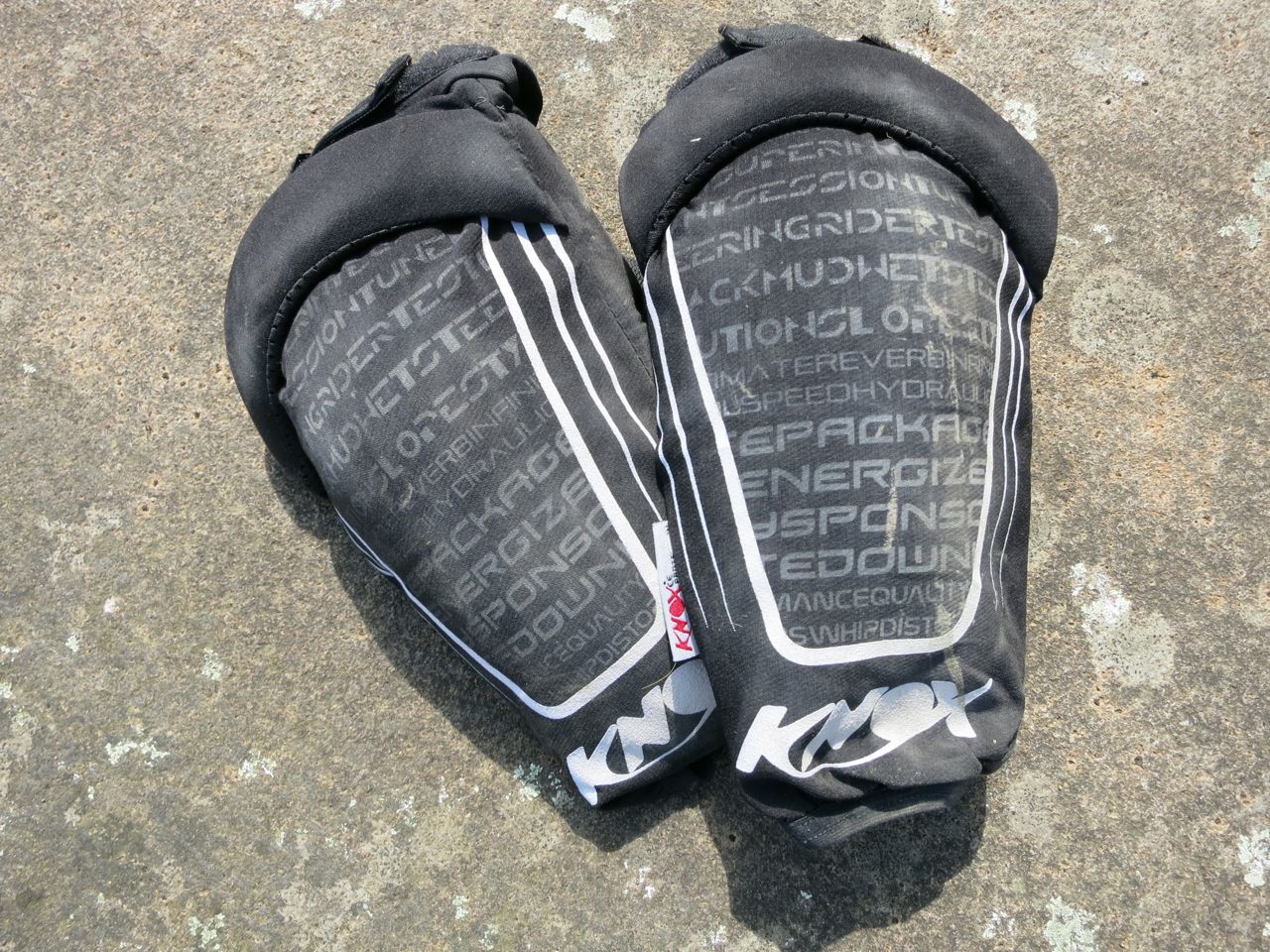 Knox Cross Lite Knee Pads