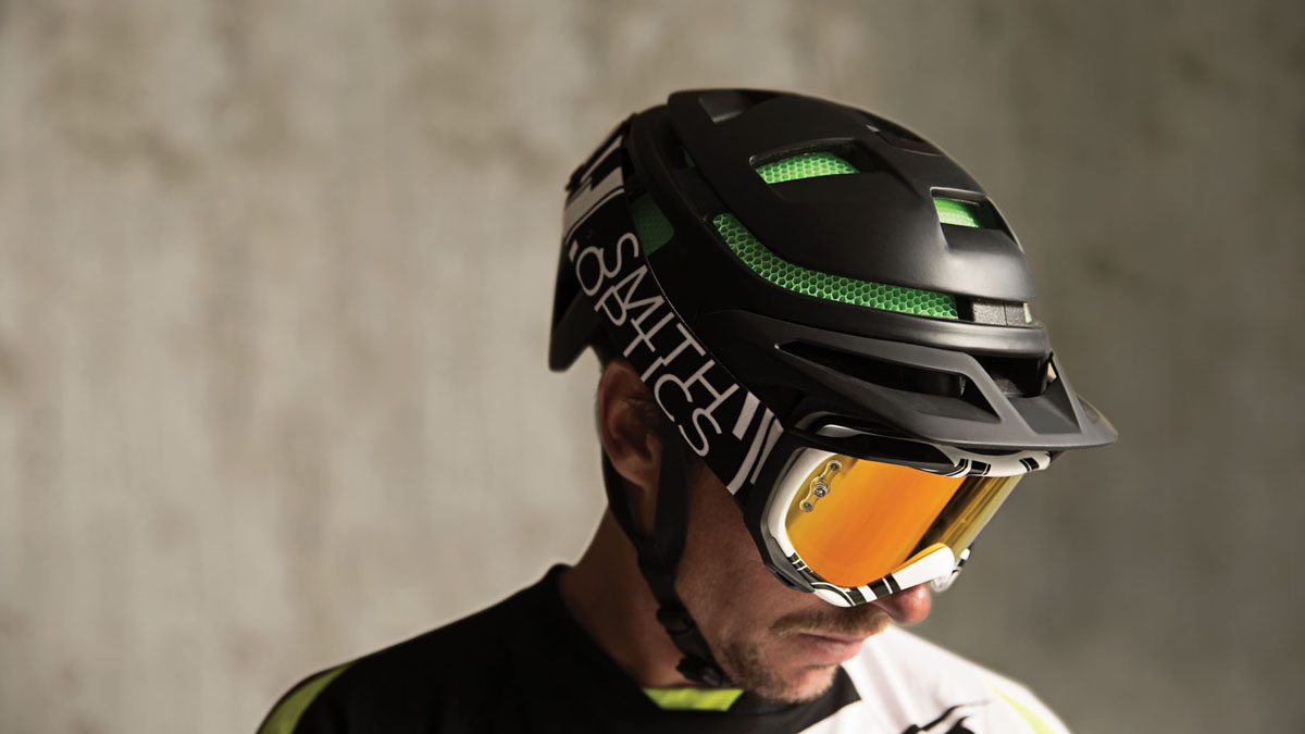 Smith move to the Forefront with straw-tech helmet