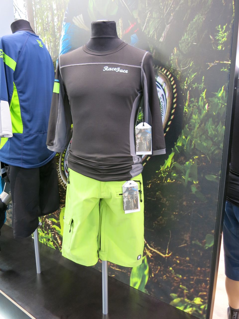 Women's Khyber shorts and 3/4 jersey