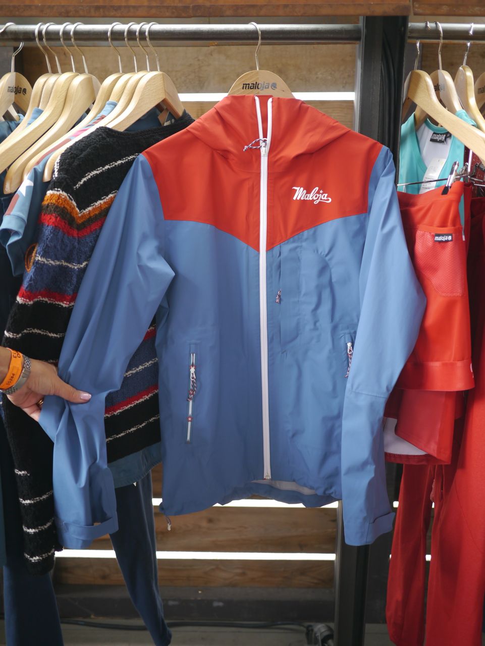 Jabal jacket