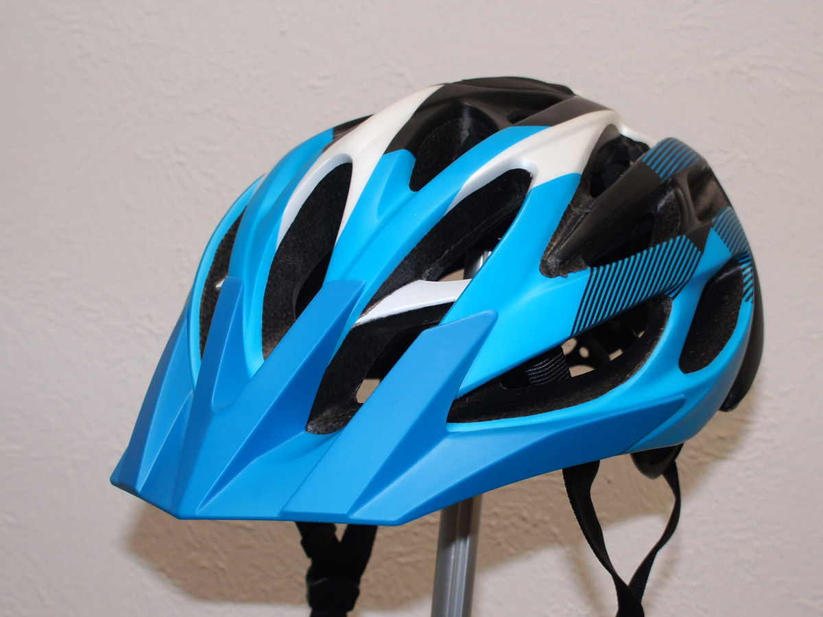 Lazer’s handsome, breathable Rox (O2 XC) helmet