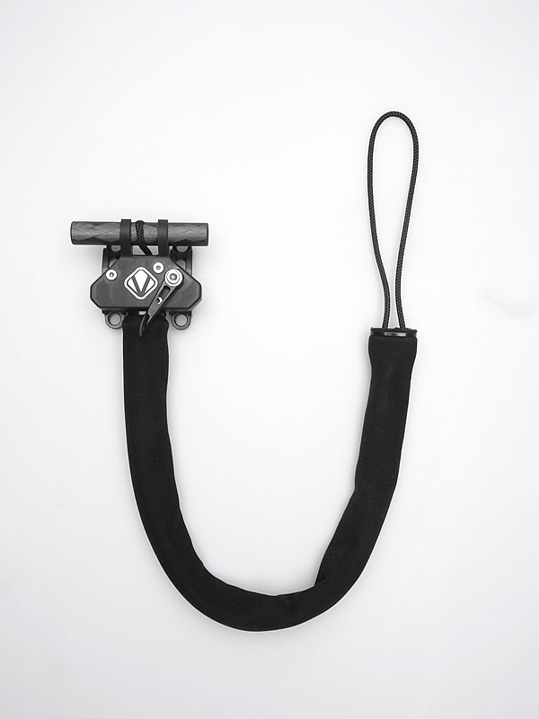 60g of near-universal travel adjustment.