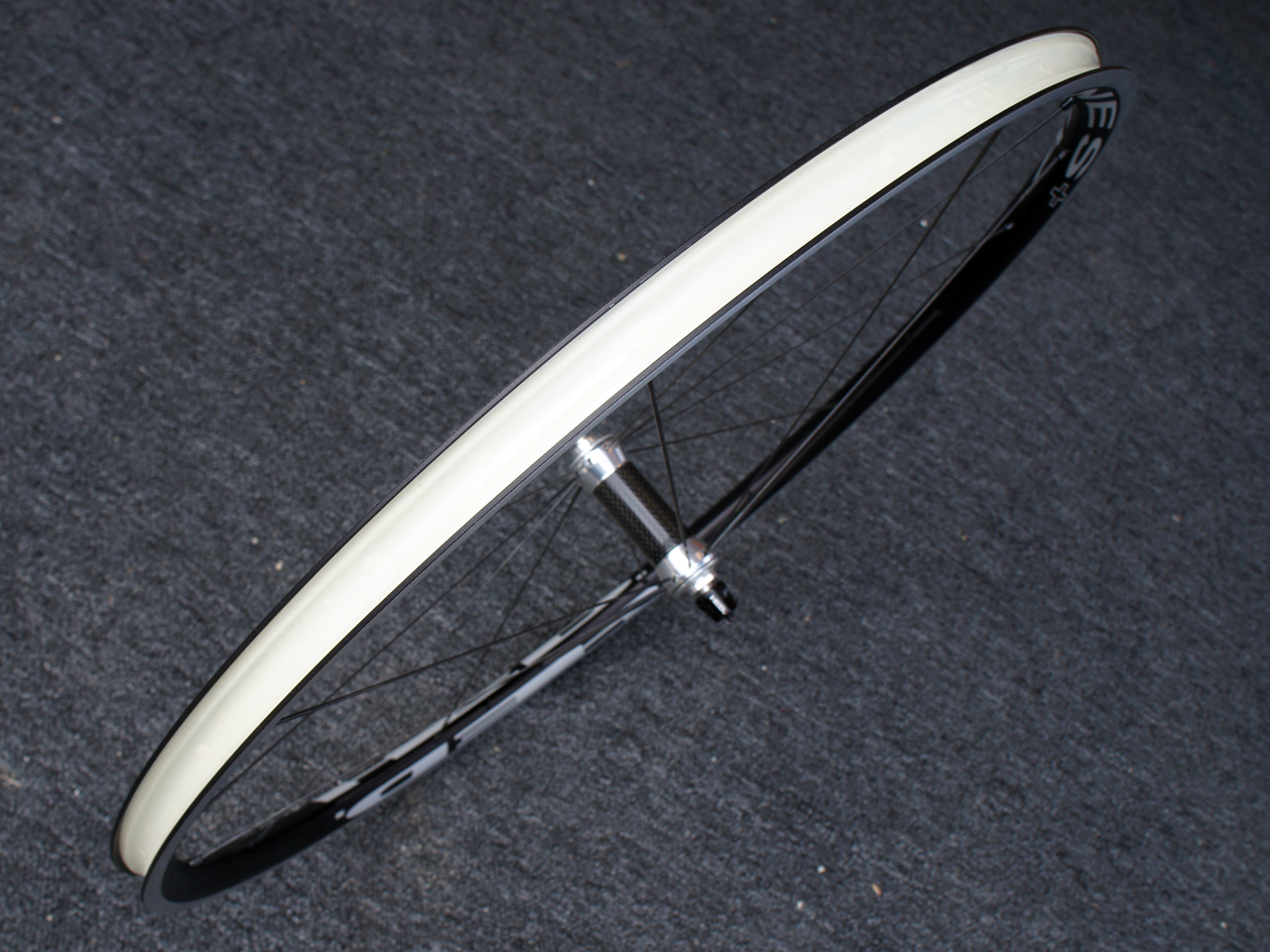 25mm wide, tubeless-ready