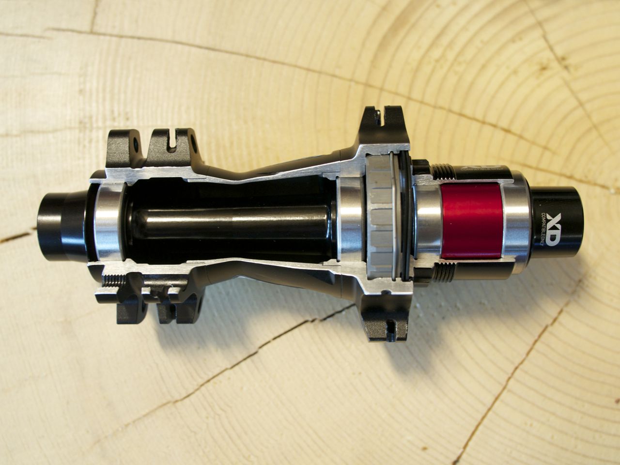 Cutaway hub