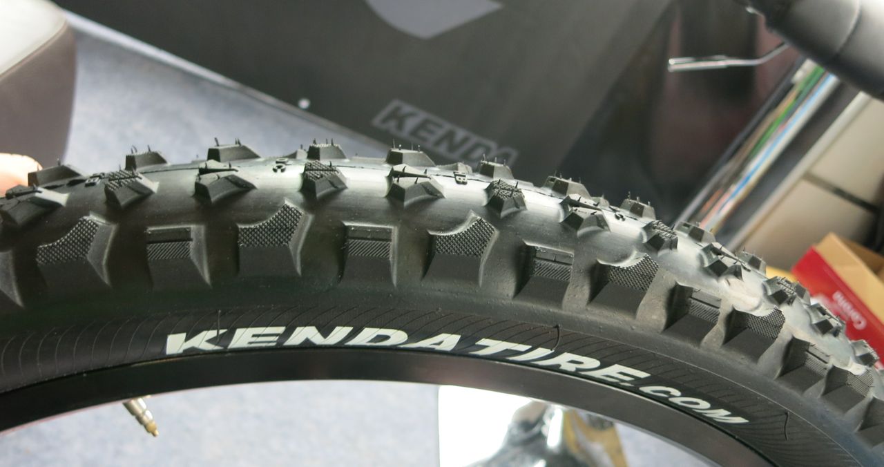 New Kenda tyres: Honey Badger and Nevegal X