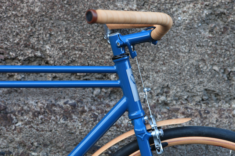So it's not a 'cross bike- but it's alright to imagine it on one.