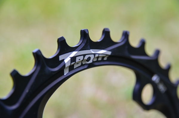 T-Bolt narrow-wide ‘rings with mud-shedding design