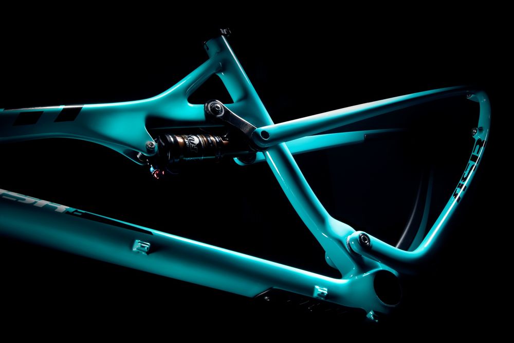 2015_Yeti_ASRC_Detail_01