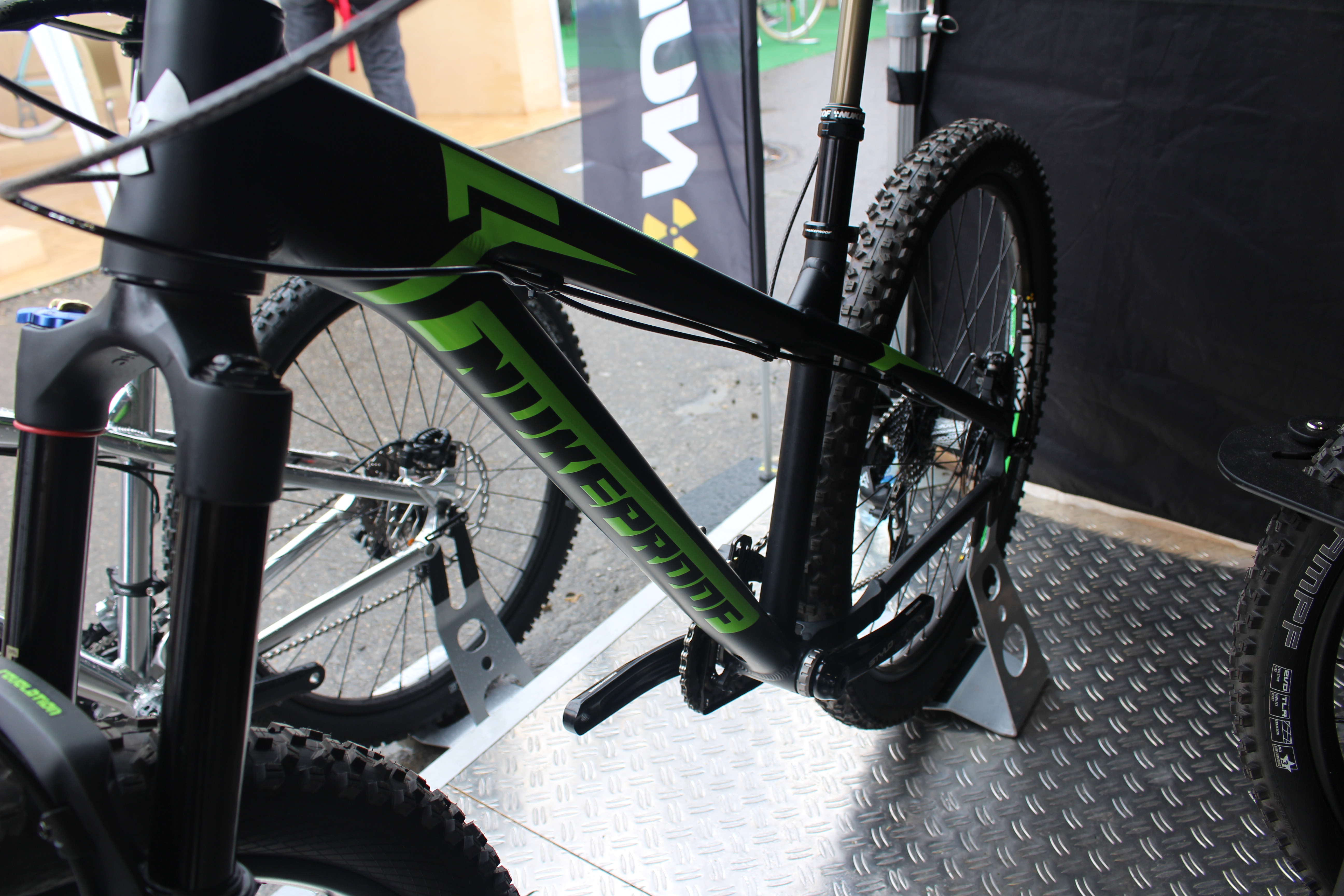 Green & black combo