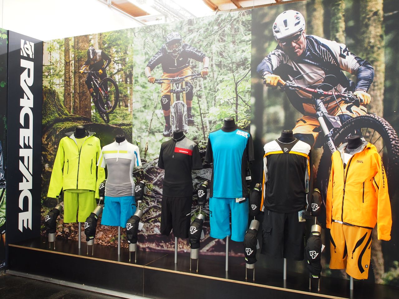 United colours of RaceFace