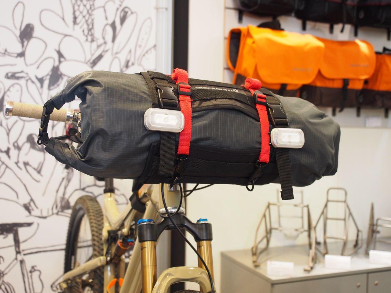 Handlebar bedroll