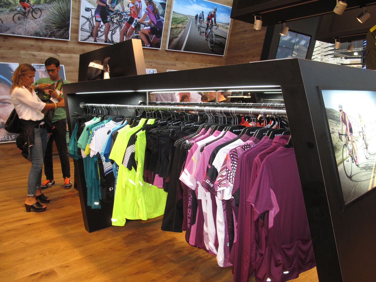 Pearl Izumi rail of fashion