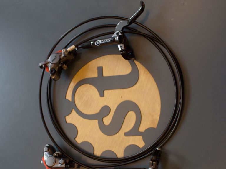 Fresh Goods Special – XTR Part 1 – Brakes