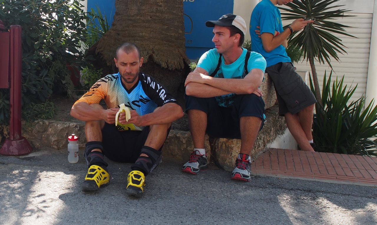 Currently in the lead, Fabien is fuelled on banana and rice cake