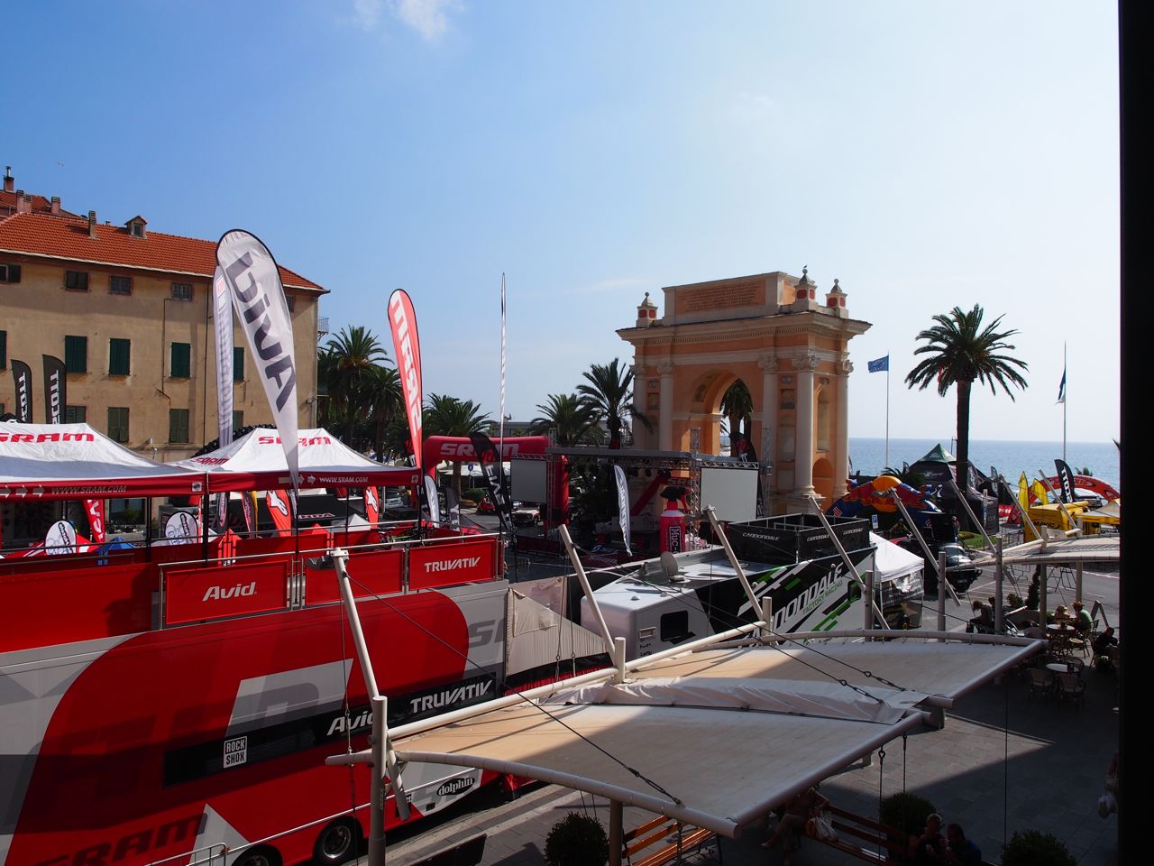 Piazza Race central