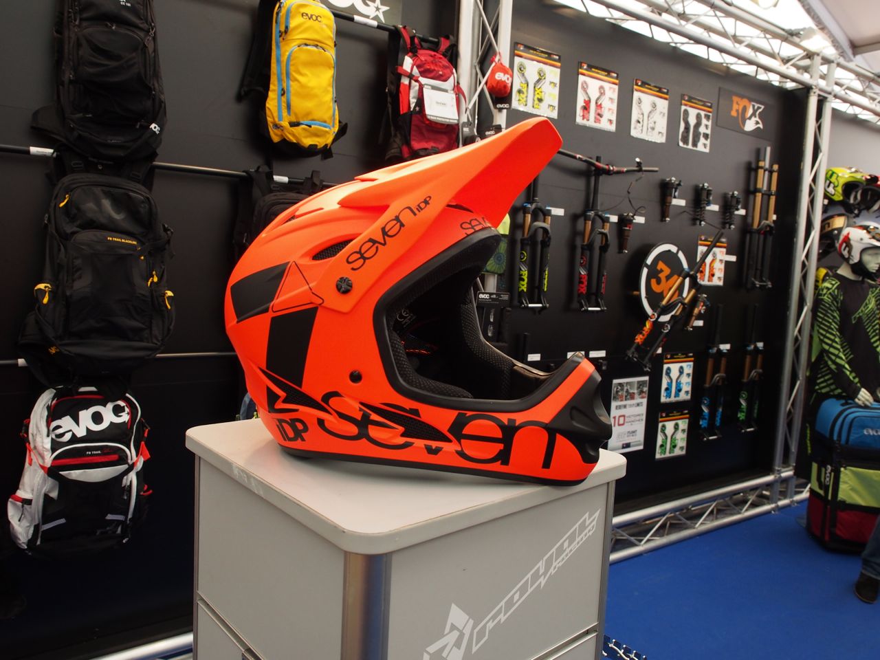 The seven full face helmet