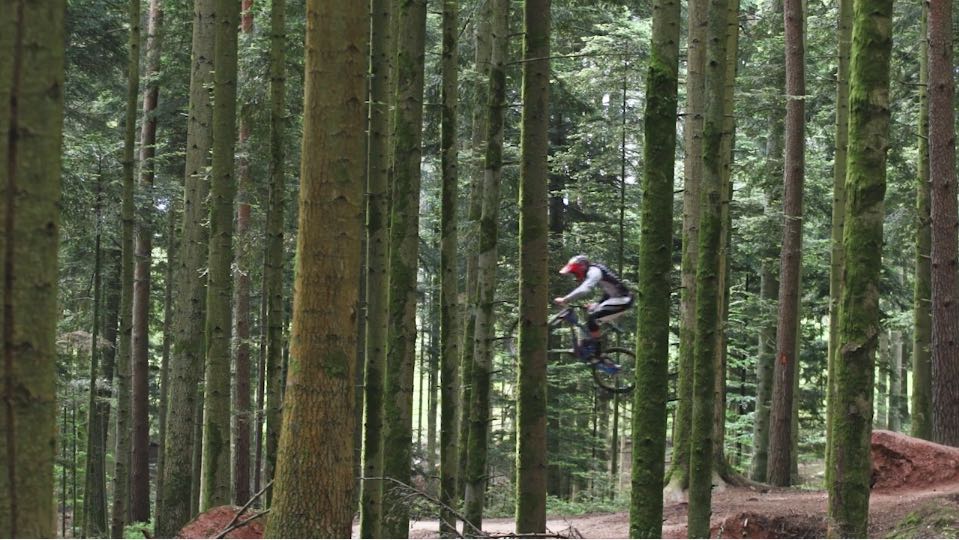 Hexagone full film – a french MTB film