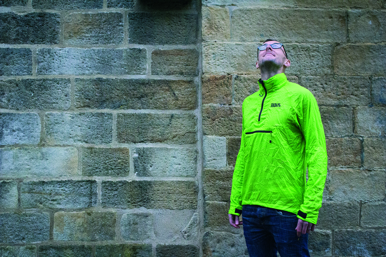 Race Face Nano Pullover