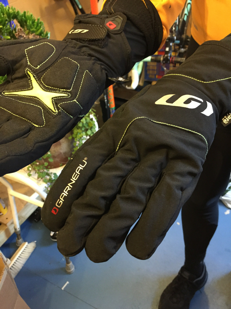 Received: Louis Garneau Defend Cycling Gloves