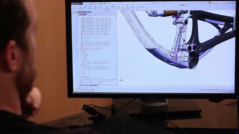 Video: Pivot Cycles Mach 4 Carbon