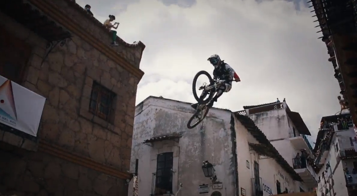 Video: City Downhill Tour Returns for 2015
