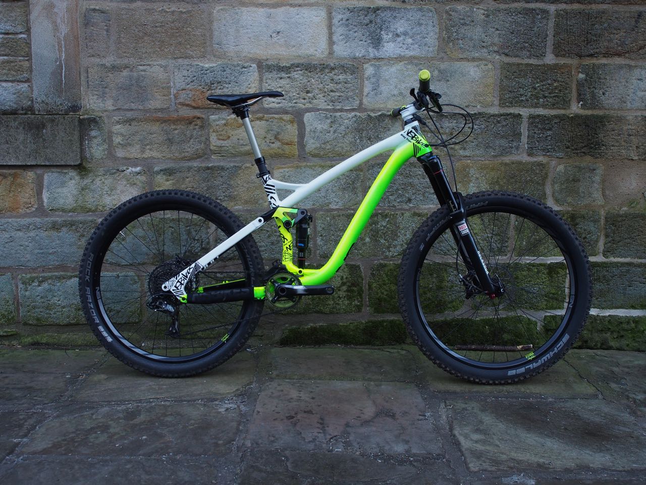 160mm of flouro radness