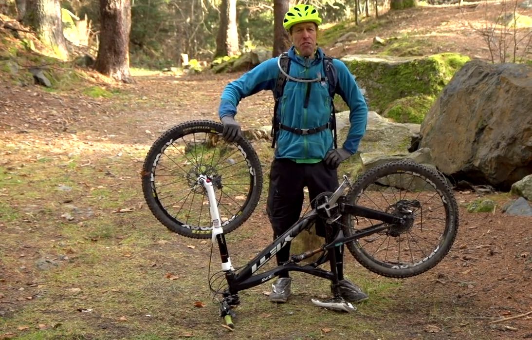 How To Fix A Snapped Bike Chain – Progressive | Trail Doctor