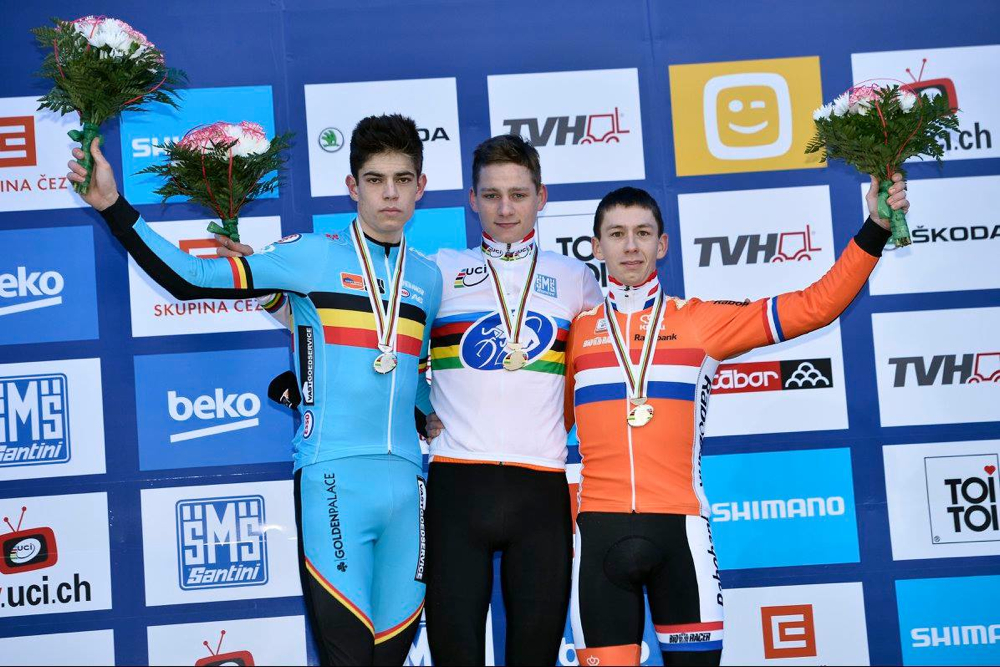 Cross Worlds: The hunt for the stripey jumper