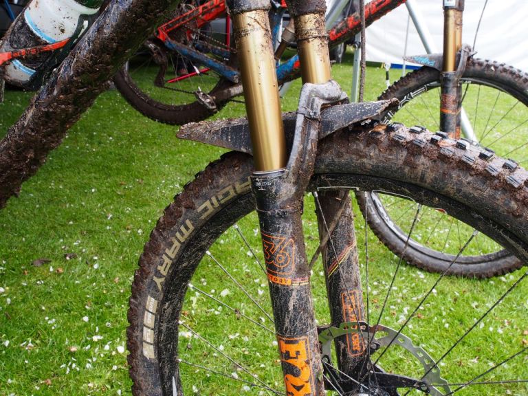 Pro Bikes @Tweedlove: Greg Callaghan’s Cube Stereo