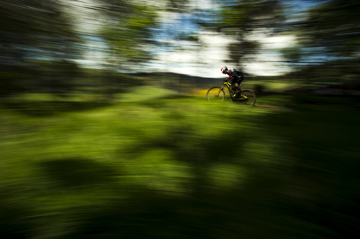 SN_Singletrack_Tweedlove_Sun25