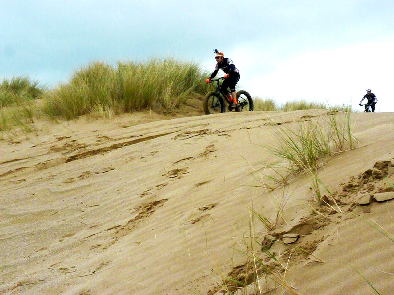Croyde Ocean Beach Breaker beach bike race