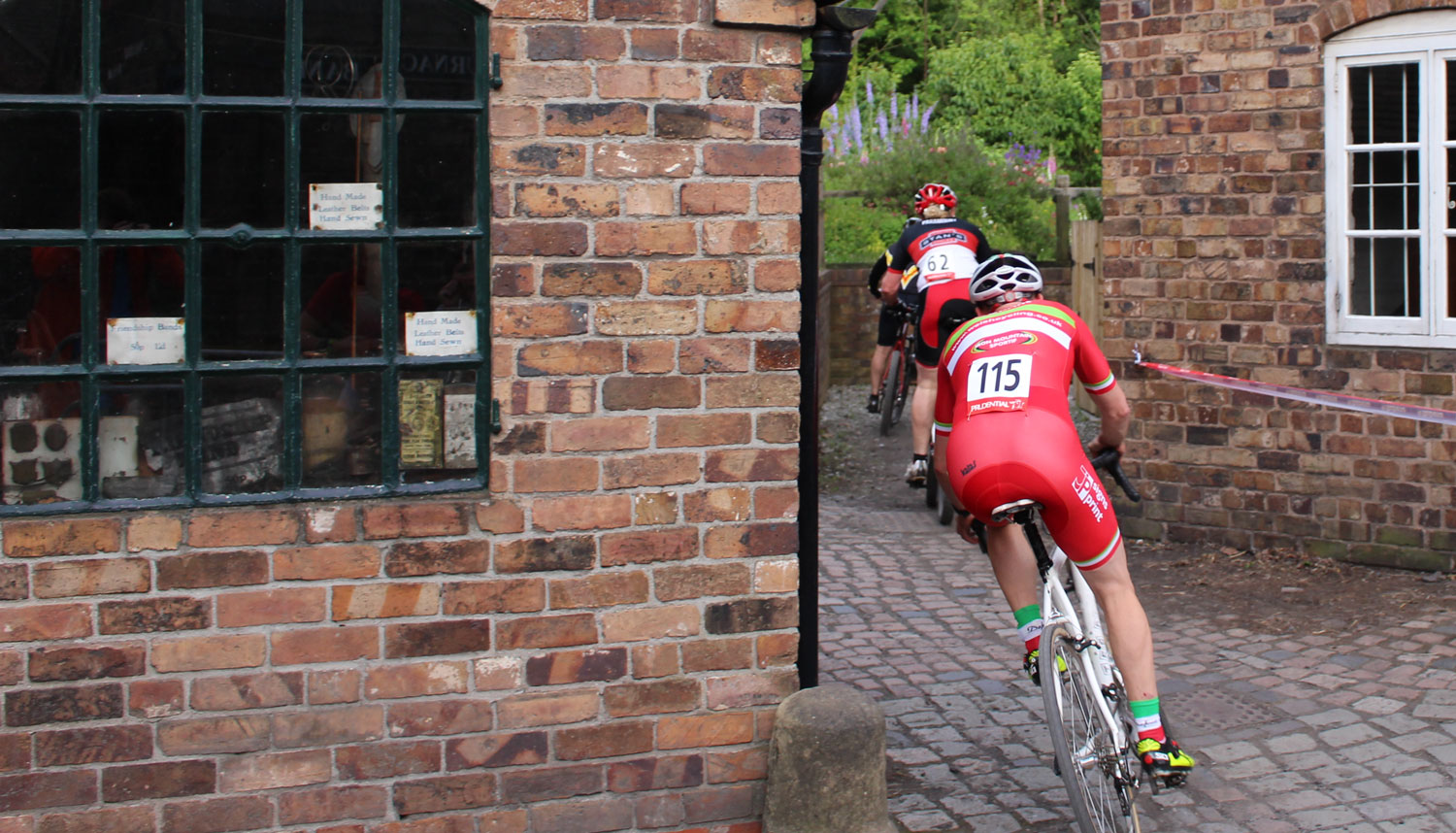 Racing Around a Victorian Town: The Queen Victoria CX