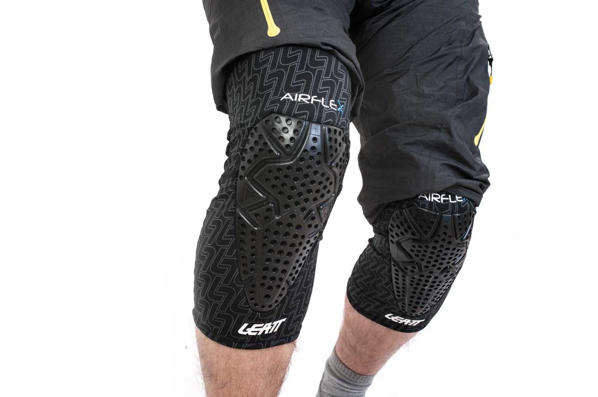 Leatt Knee Guard 3DF Airflex knee pads.