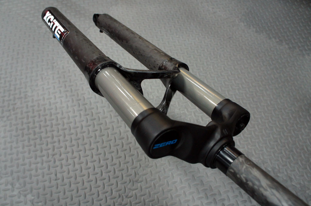Loads of carbon 36mm Stanchions Air spring Air damper 988g German