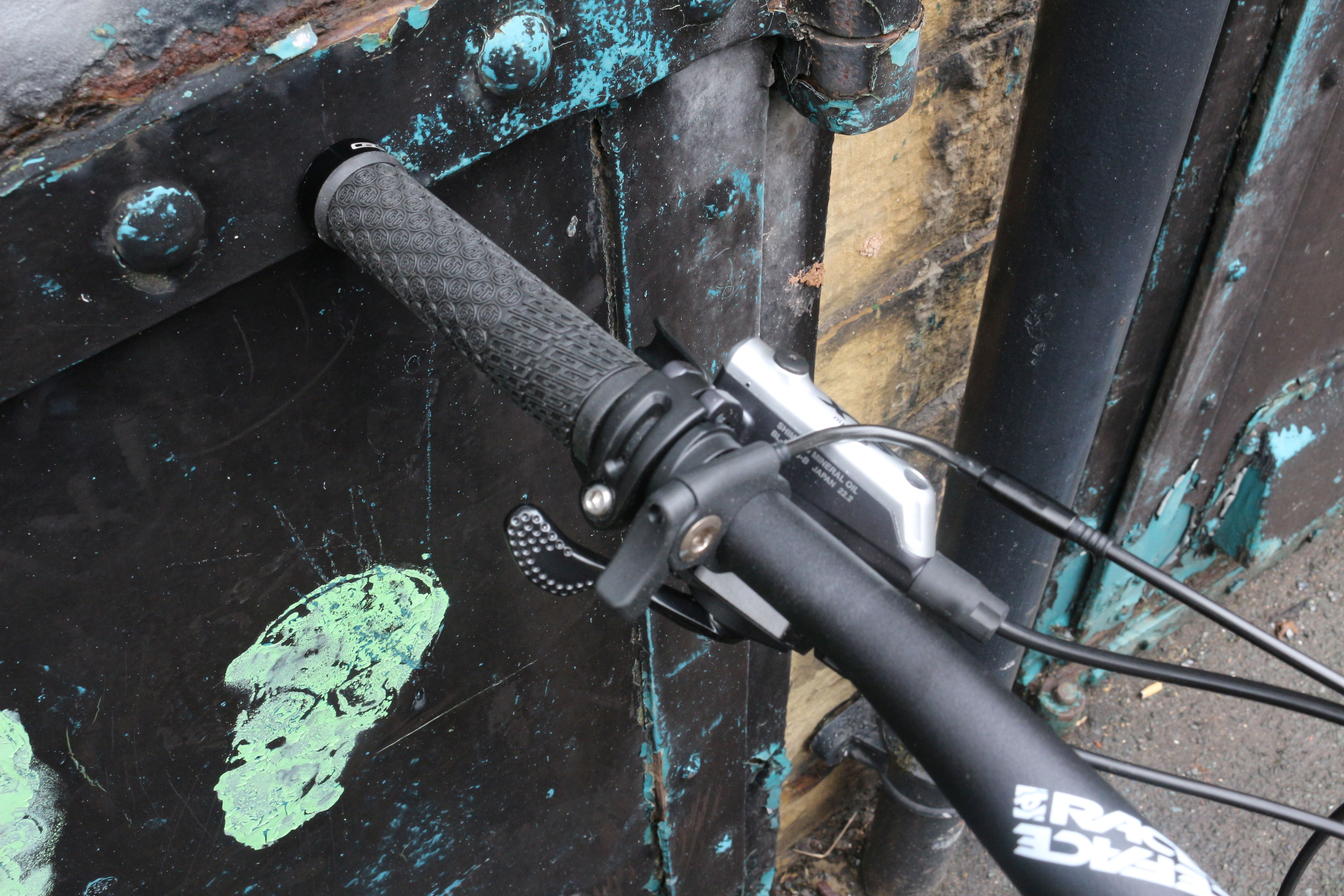 gt carbon 2016 sensor