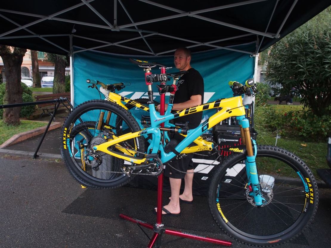 Enduro World Series Finale – More from the pits