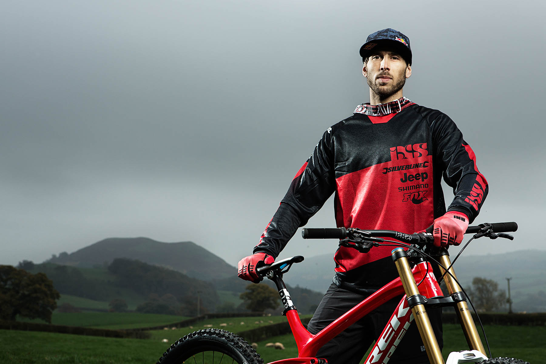 gee atherton singletrack magazine 2016 trek factory racing