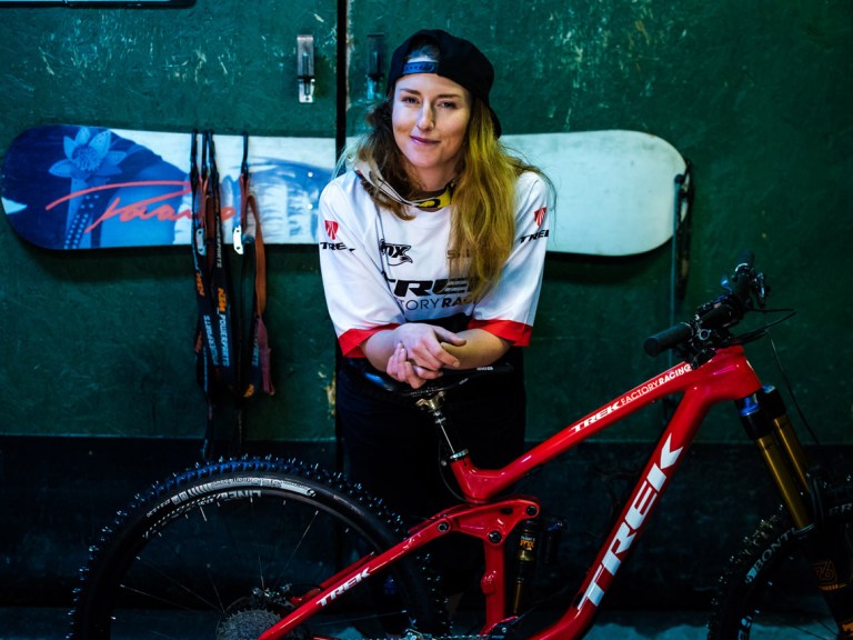 Katy Winton and Casey Brown sign with Trek