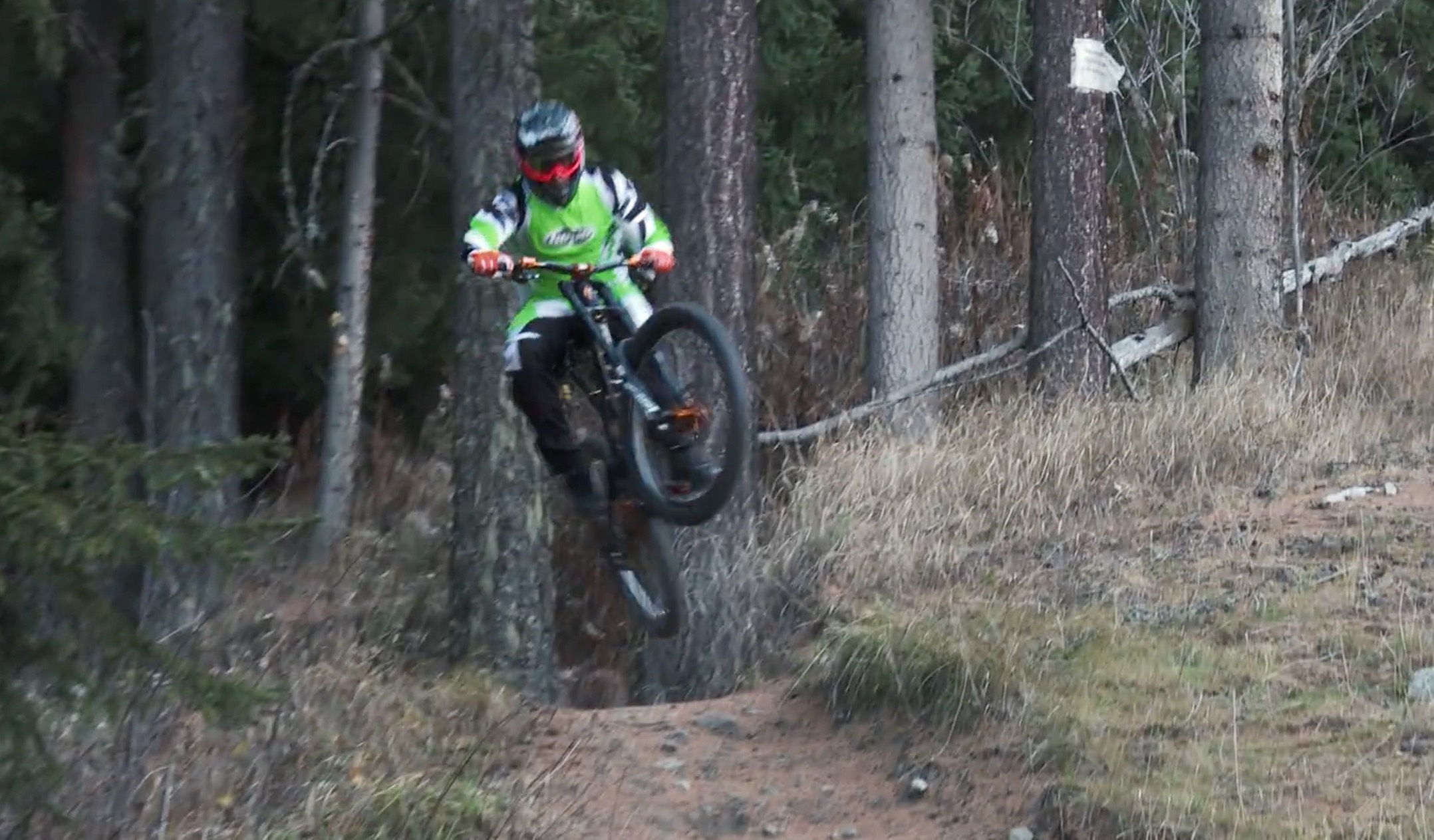 Adam Brayton Gets Raw with Hope’s New Pro 4 Hubs (VIDEO)