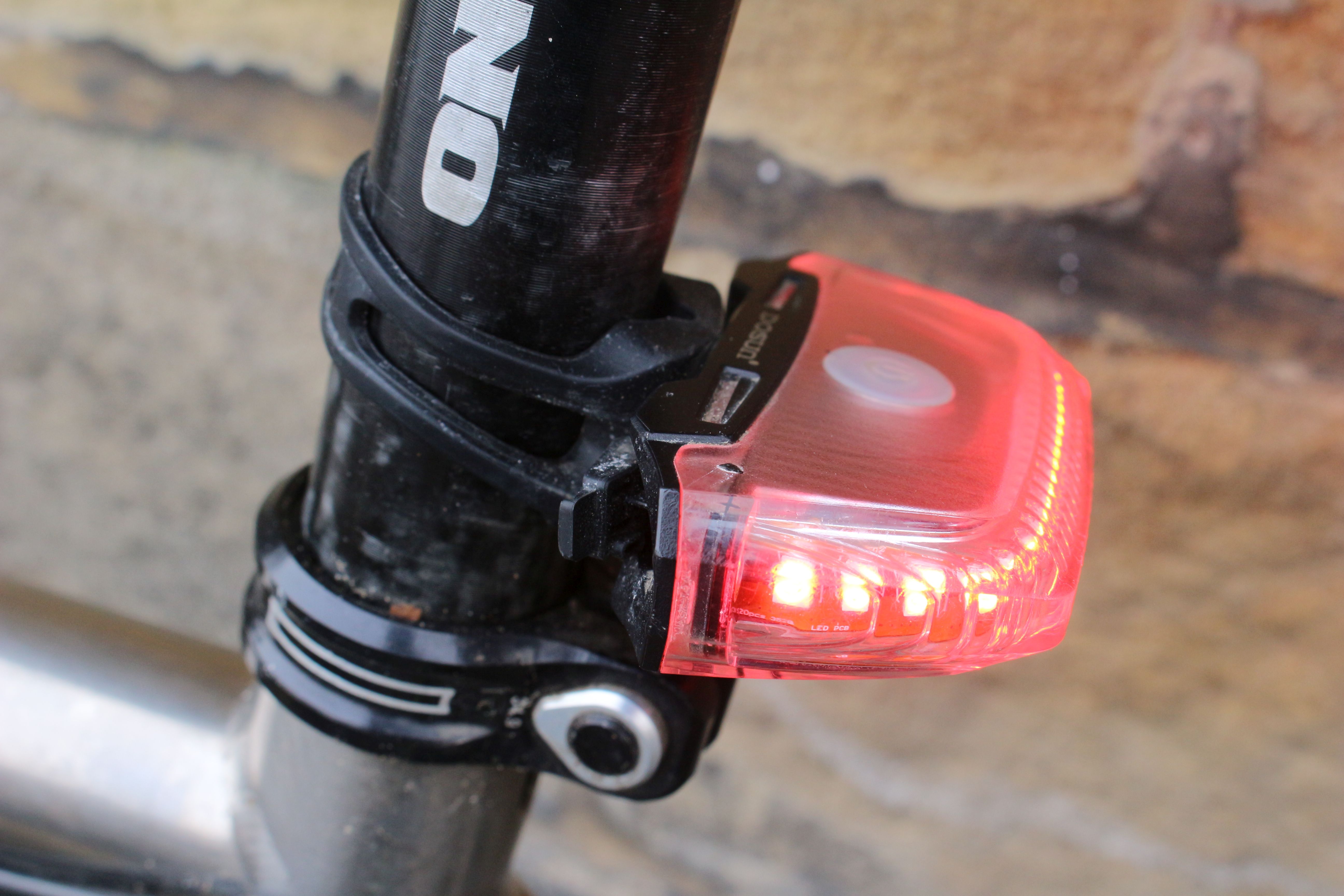 Review: Dosun LR260 Rear Light