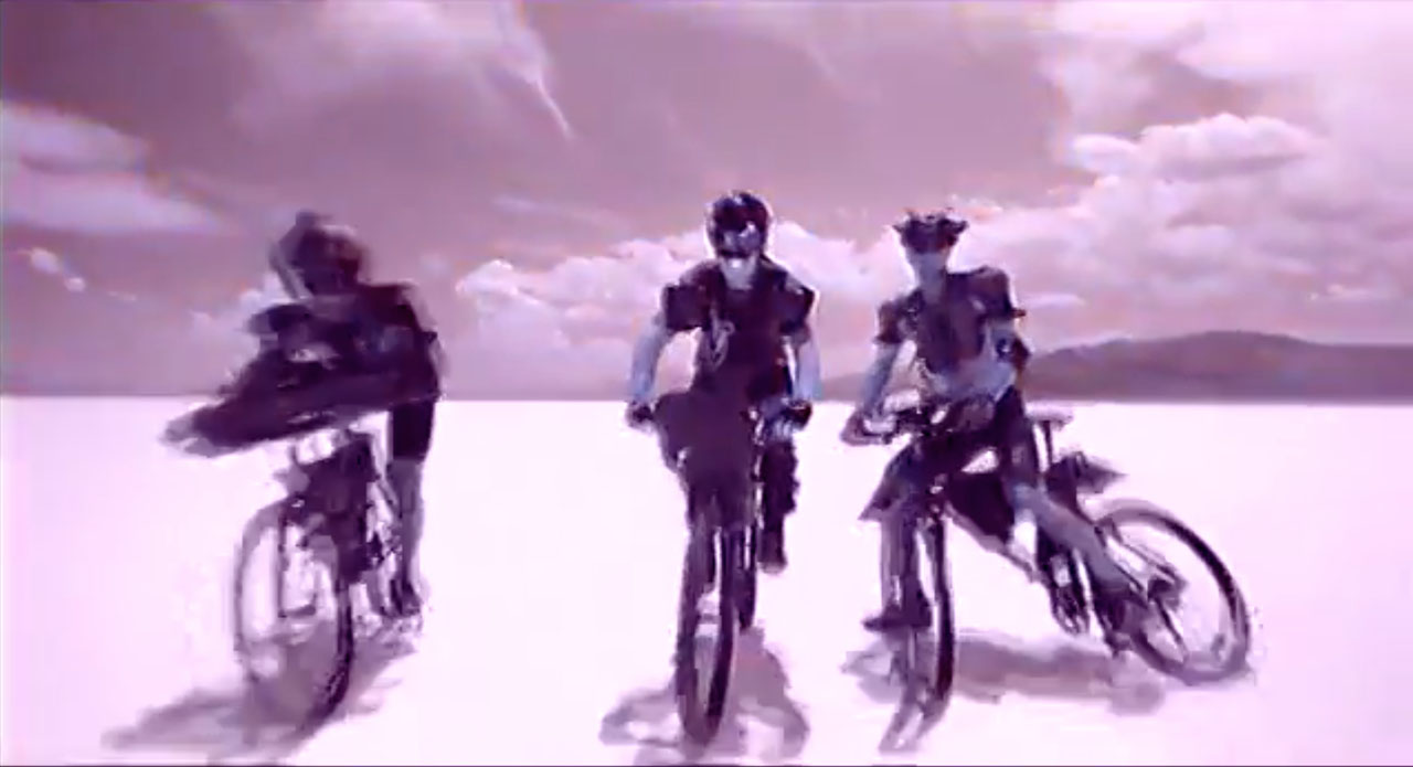 GT I-Drive advert