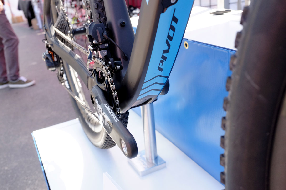 sea otter, pivot cycles, les, carbon hardtail